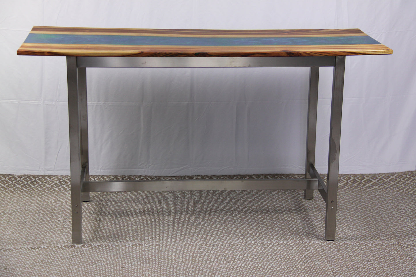 Bar Table