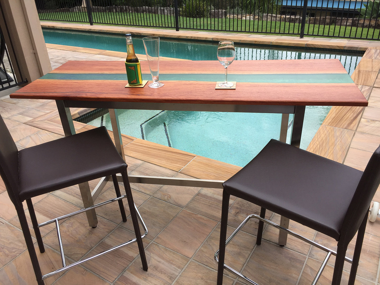 Bar Table